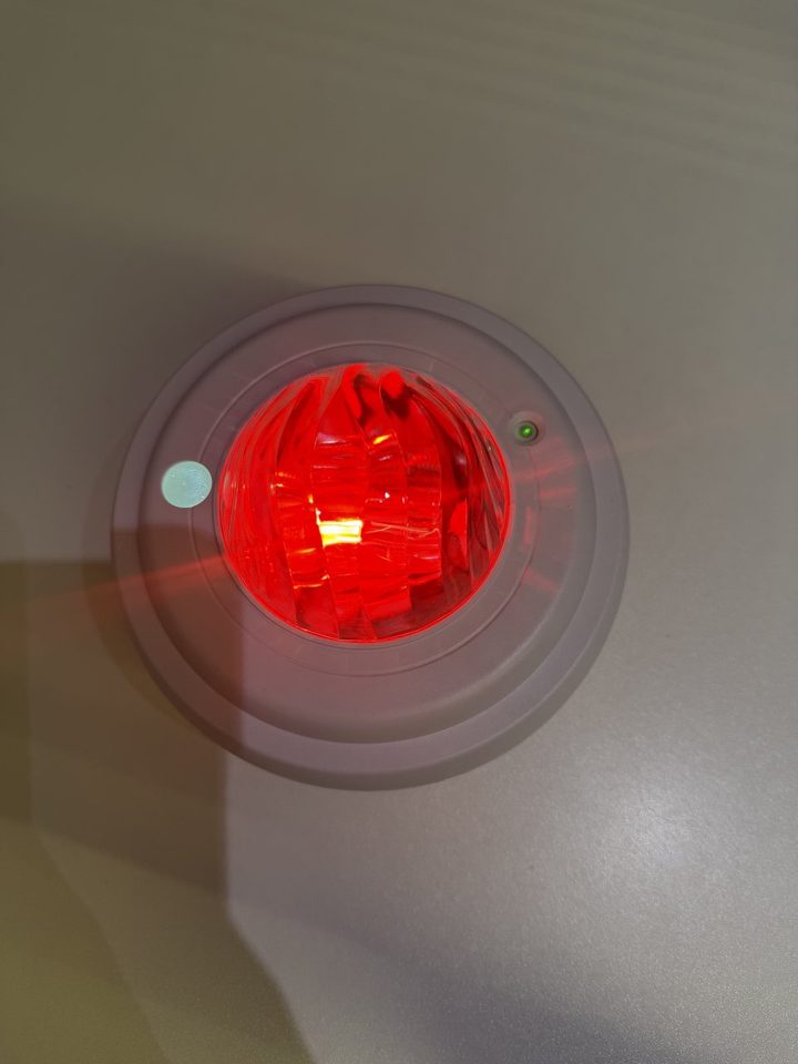 مصباح ليلي إسقاطي بتقنية البلوتوث – XY-899LED، — صورة 12