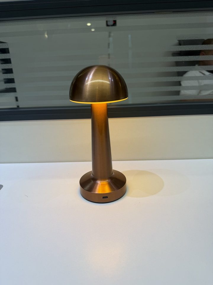 مصباح طاولة LED — صورة 7
